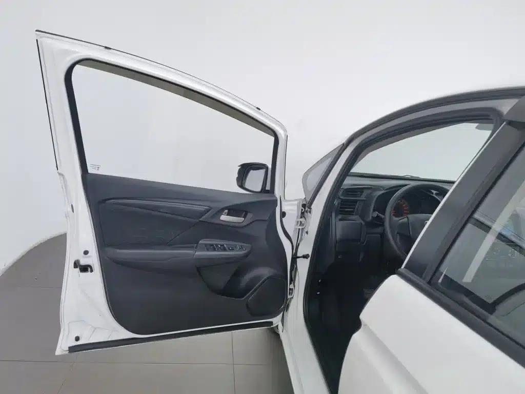 Honda Fit 2016 1.5L LX CVT Comfort — миниатюра 8