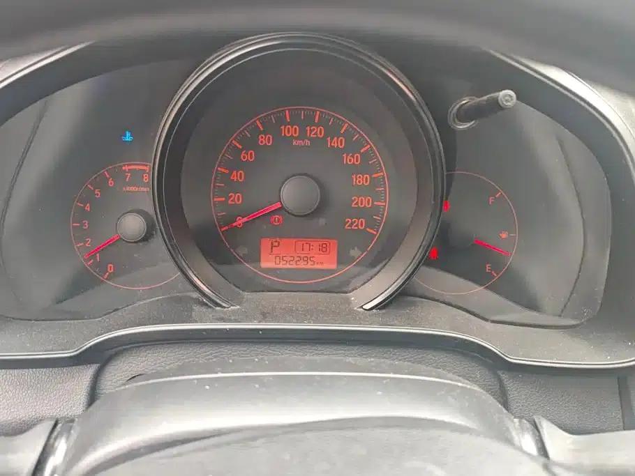 Honda Fit 2018 1.5L CVT Comfort Edition — миниатюра 14