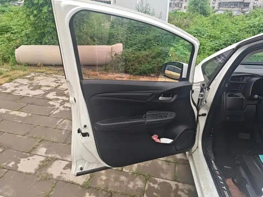 Honda Fit 2018 1.5L CVT Comfort Edition — миниатюра 7