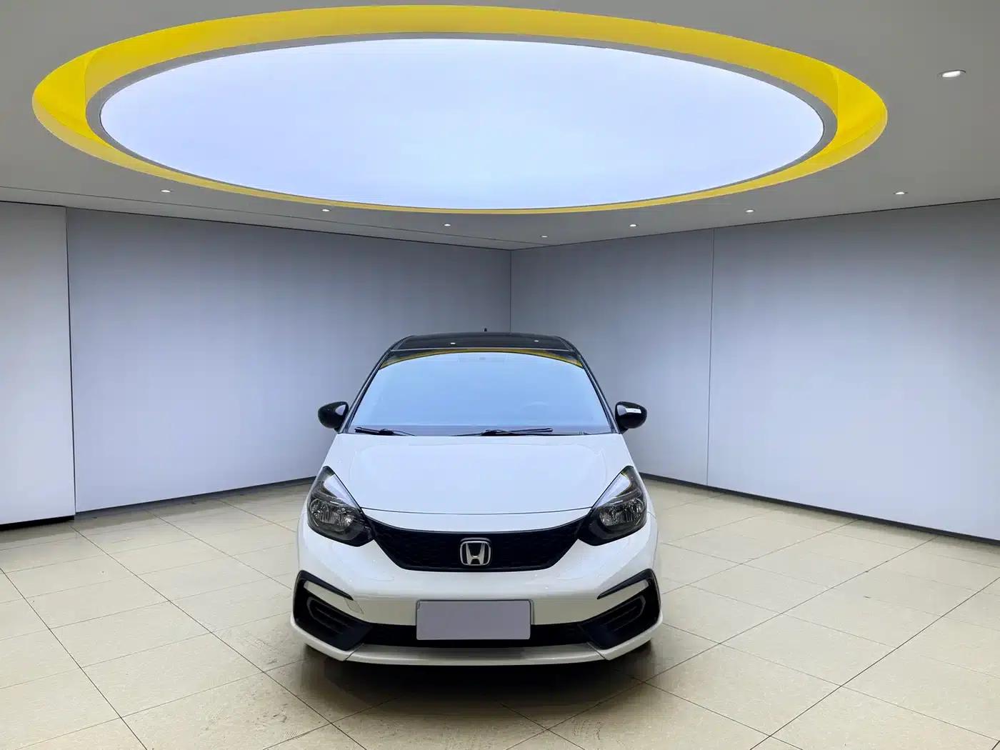 Honda Fit 2021 1.5L CVT Trend Edition — миниатюра 2