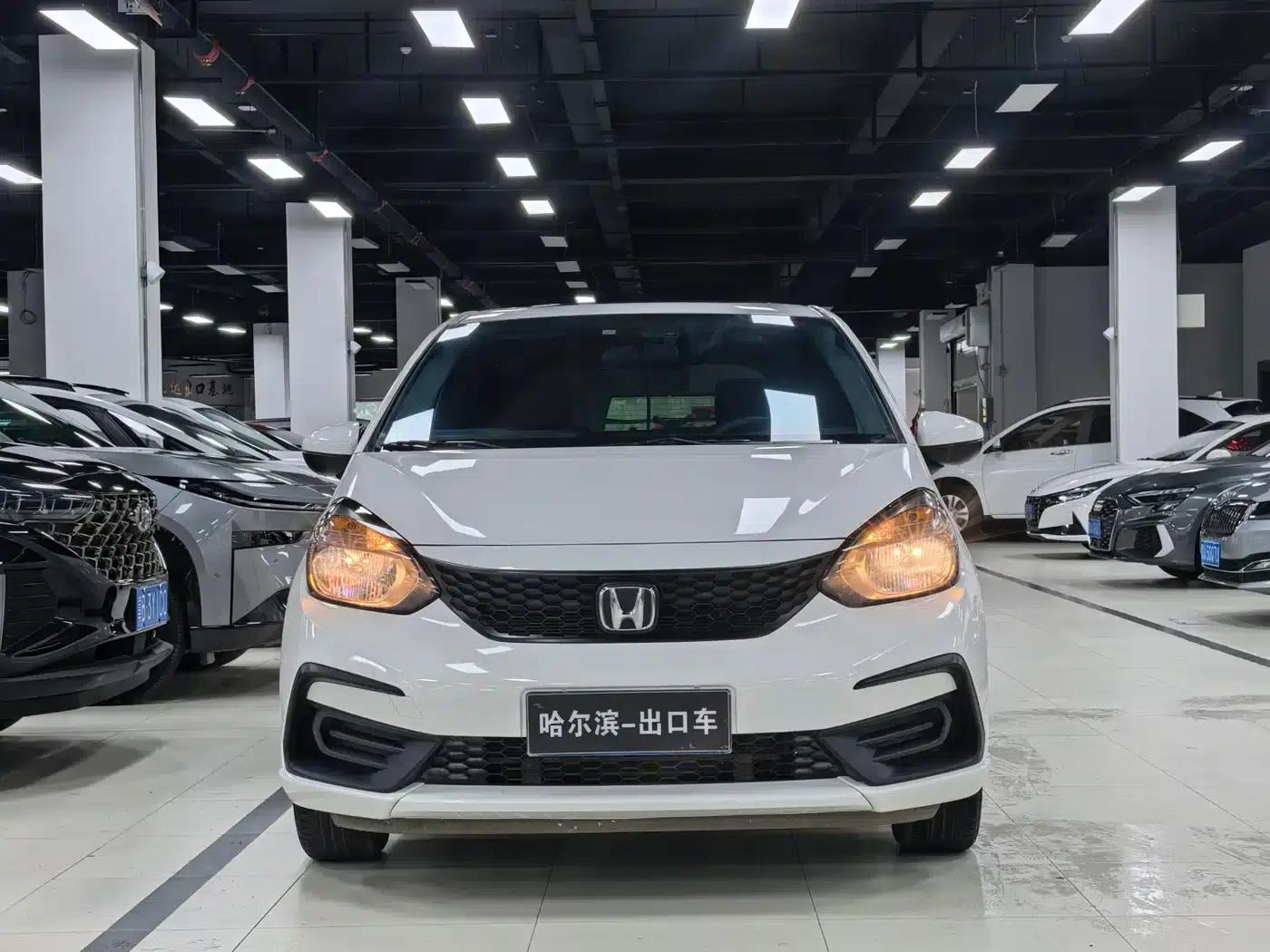 Honda Fit 2022 1.5L CVT Trendy Sunroof Edition — миниатюра 2