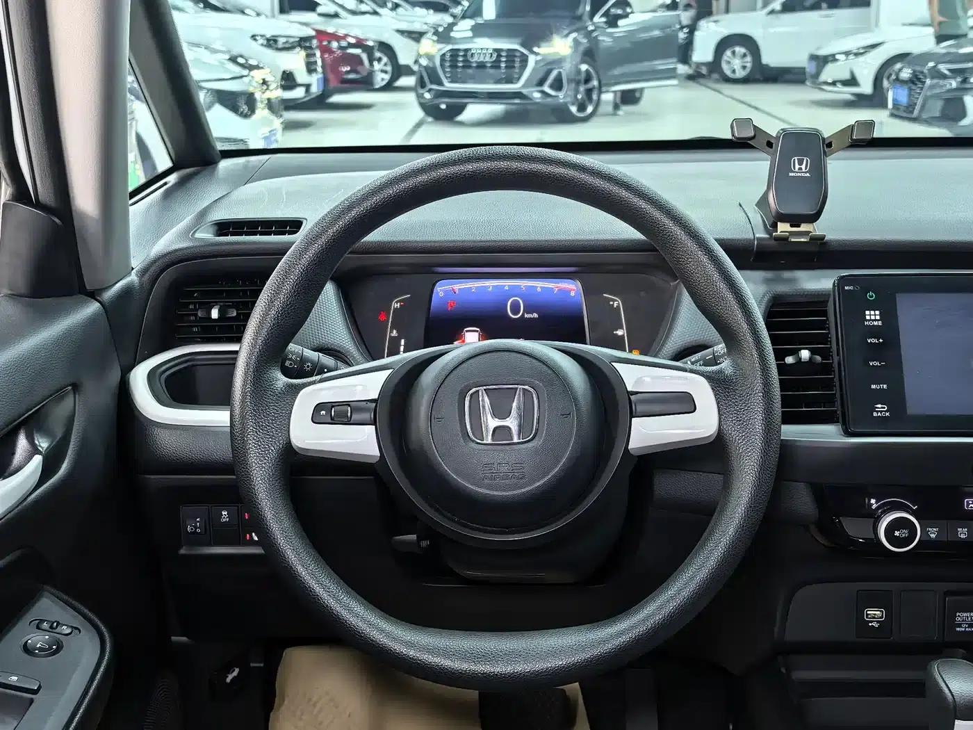 Honda Fit 2022 1.5L CVT Trendy Sunroof Edition — миниатюра 11