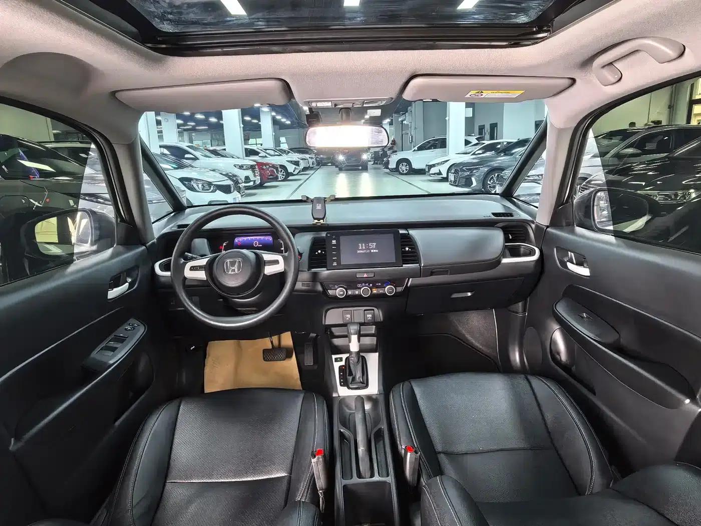 Honda Fit 2022 1.5L CVT Trendy Sunroof Edition — миниатюра 15
