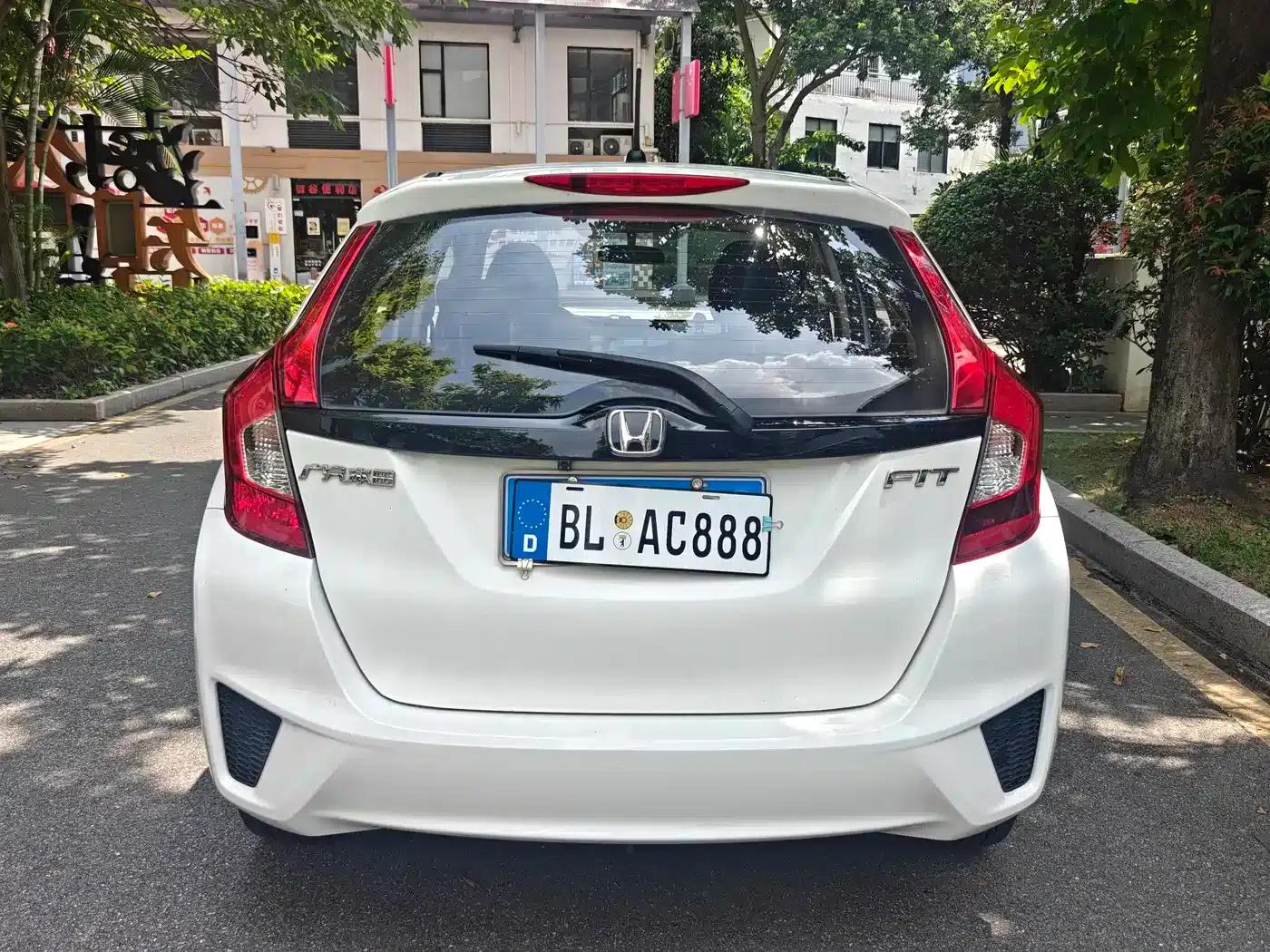 Honda Fit 2016 1.5L LX CVT Comfort — миниатюра 19