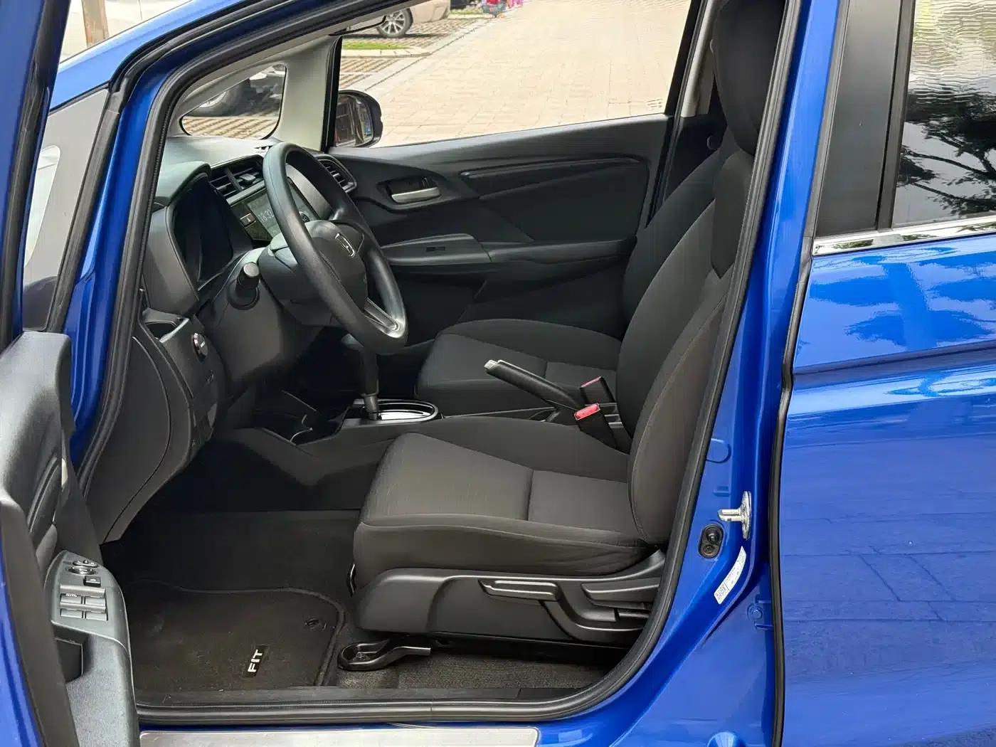Honda Fit 2018 1.5L CVT Comfort Edition — миниатюра 17