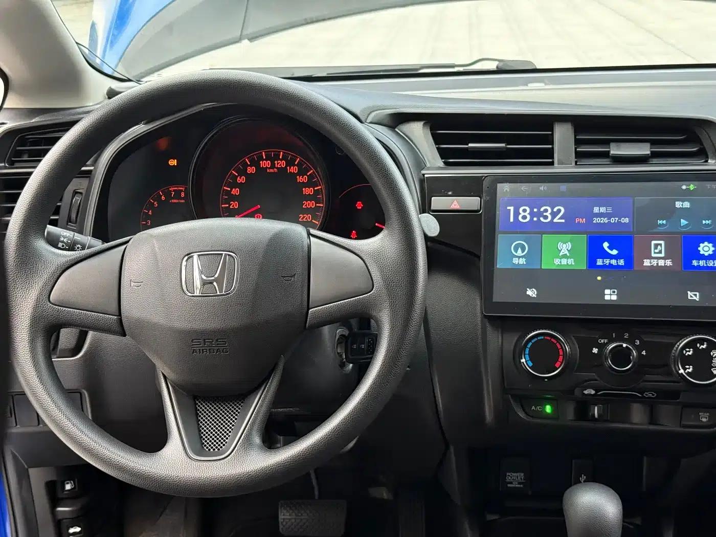 Honda Fit 2018 1.5L CVT Comfort Edition — миниатюра 19