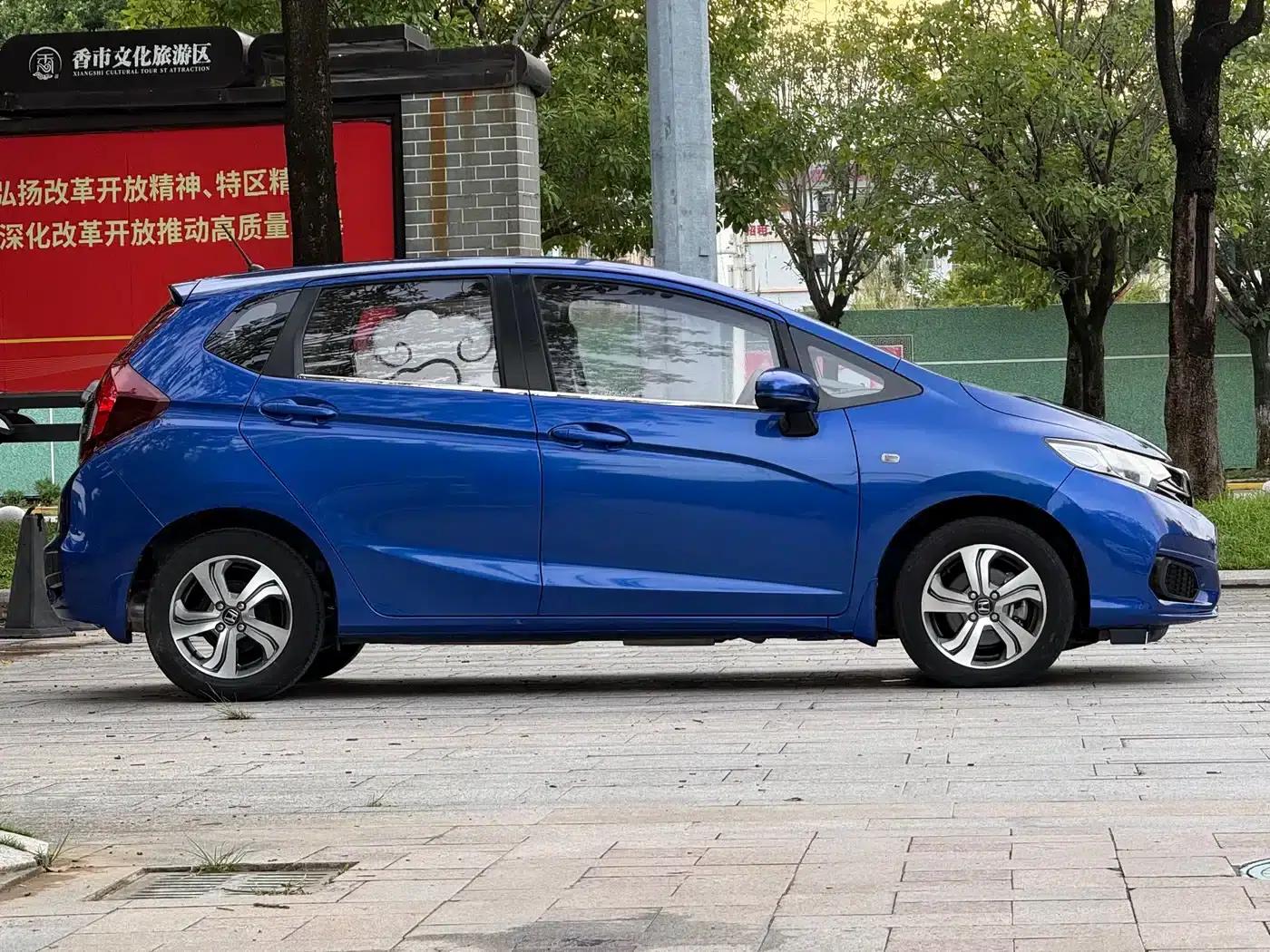 Honda Fit 2018 1.5L CVT Comfort Edition — миниатюра 4