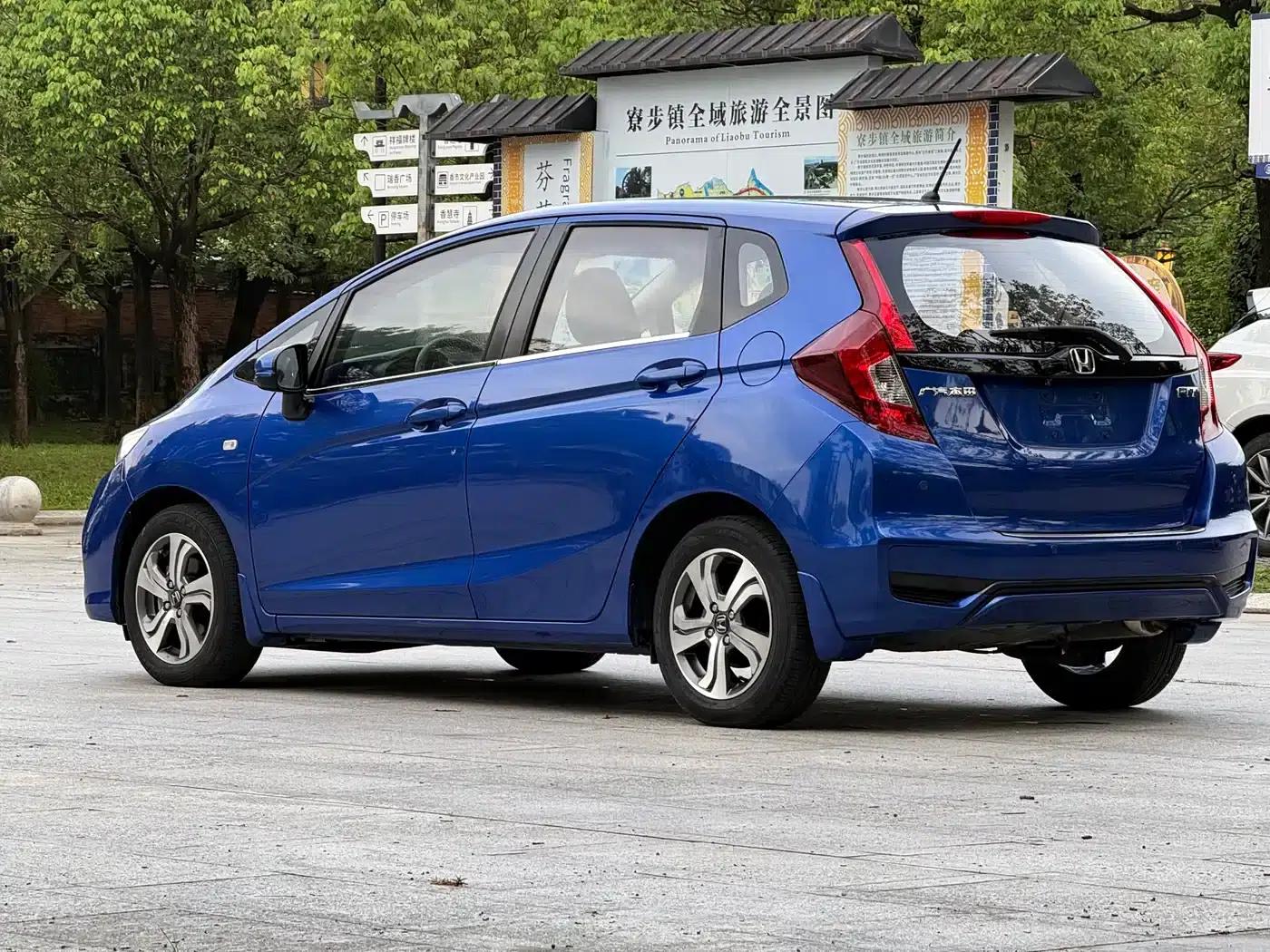 Honda Fit 2018 1.5L CVT Comfort Edition — миниатюра 10