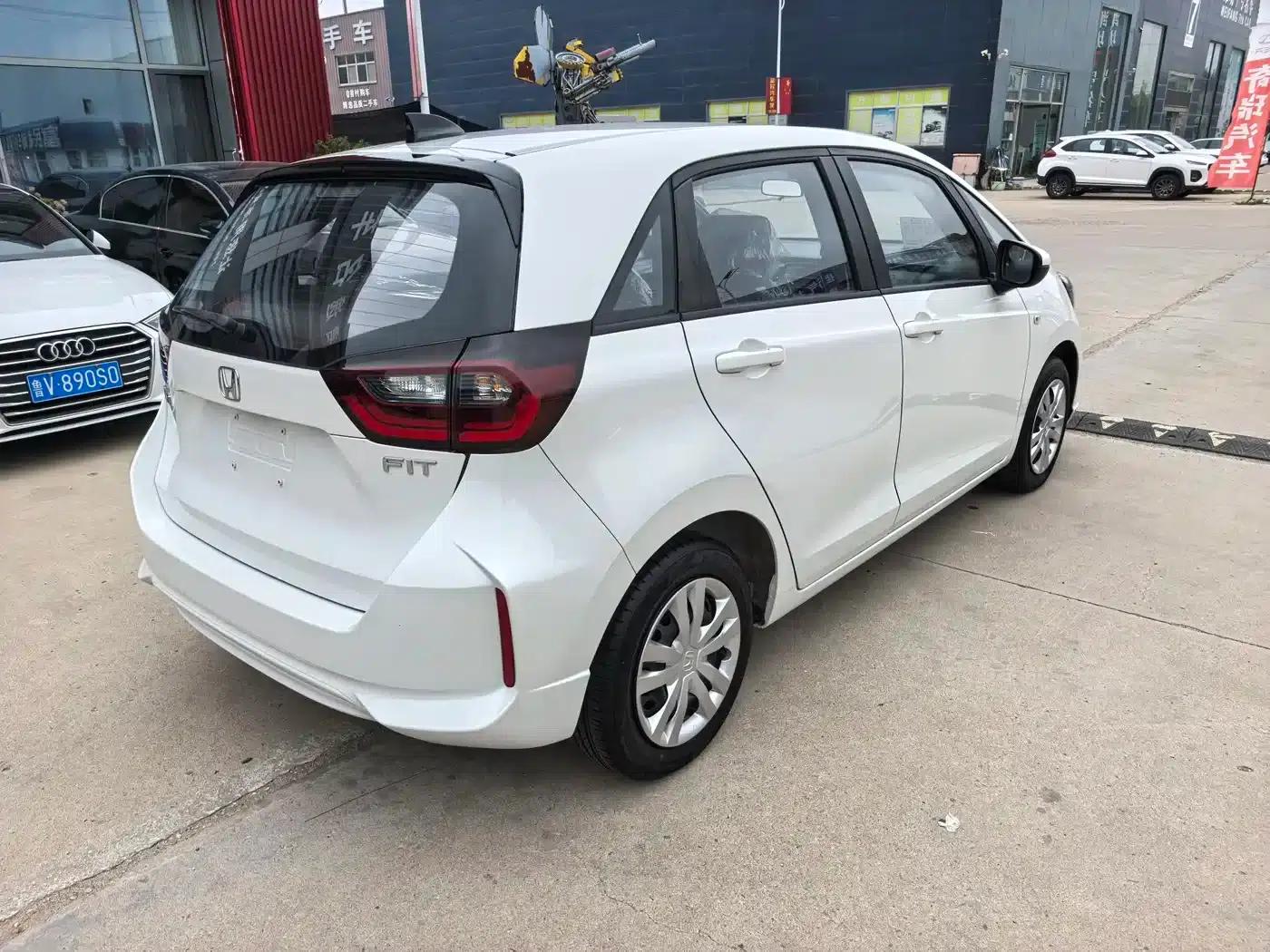 Honda Fit 2023 1.5L CVT Trend Edition — миниатюра 4