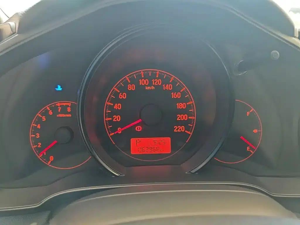 Honda Fit 2018 1.5L CVT Comfort Edition — миниатюра 12