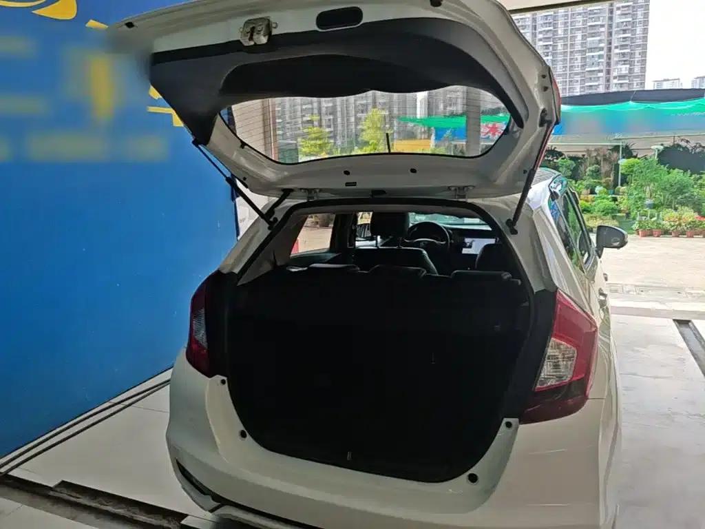 Honda Fit 2018 1.5L CVT Comfort Edition — миниатюра 19