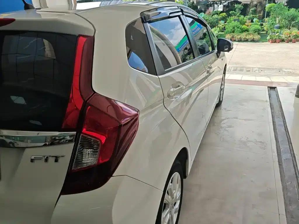Honda Fit 2018 1.5L CVT Comfort Edition — миниатюра 8