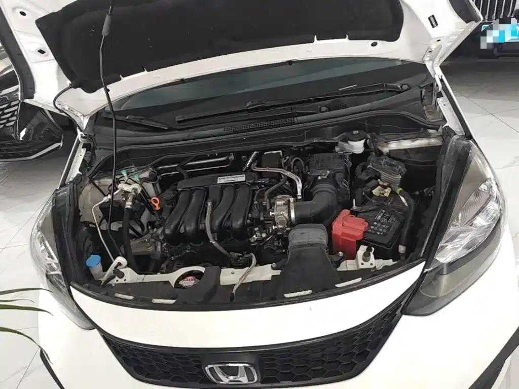 Honda Fit 2022 1.5L CVT Trendy Sunroof Edition — миниатюра 20