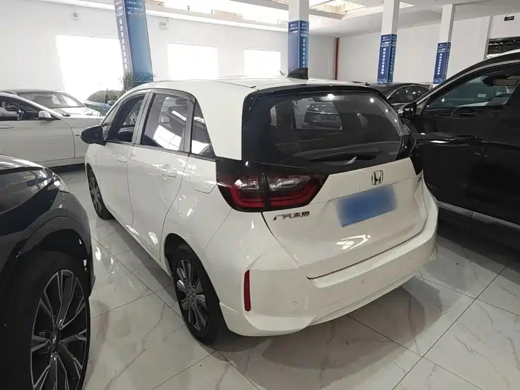 Honda Fit 2022 1.5L CVT Trendy Sunroof Edition — миниатюра 5