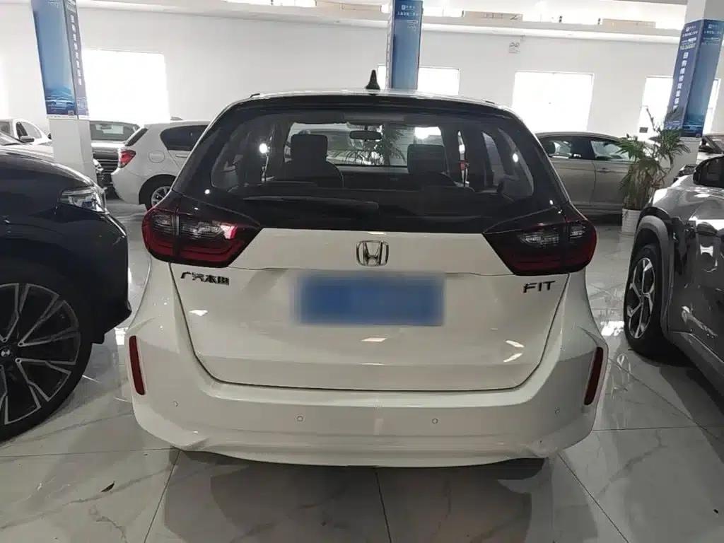 Honda Fit 2022 1.5L CVT Trendy Sunroof Edition — миниатюра 6