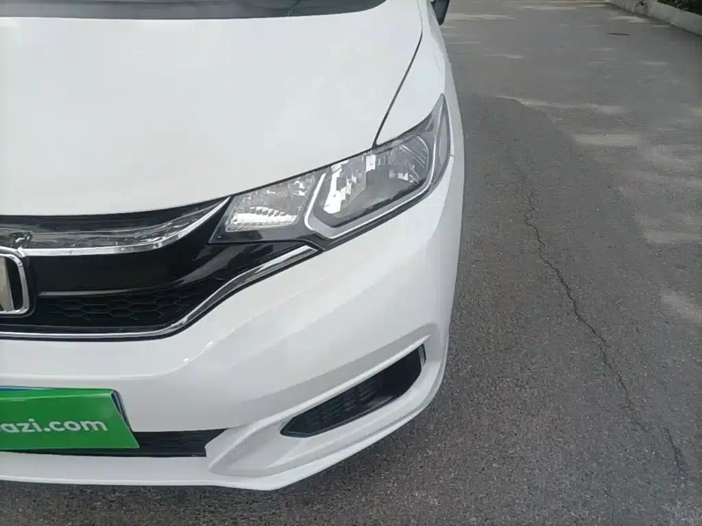 Honda Fit 2018 1.5L CVT Comfort Edition — миниатюра 24