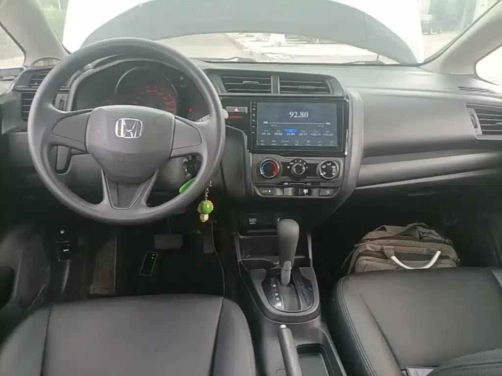 Honda Fit 2018 1.5L CVT Comfort Edition — миниатюра 10