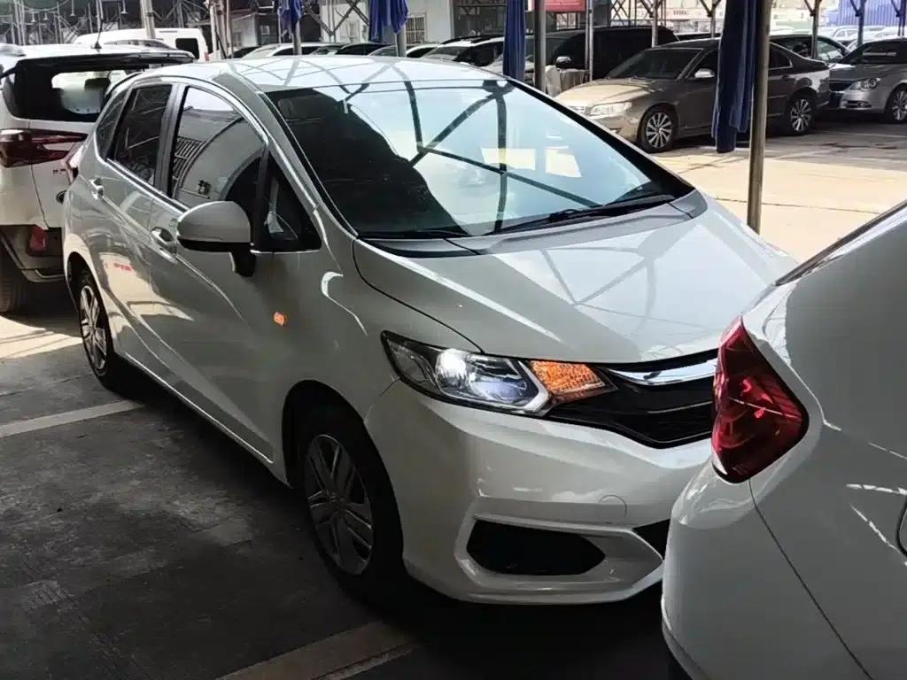 Honda Fit 2020 1.5L CVT Comfort Edition — миниатюра 4