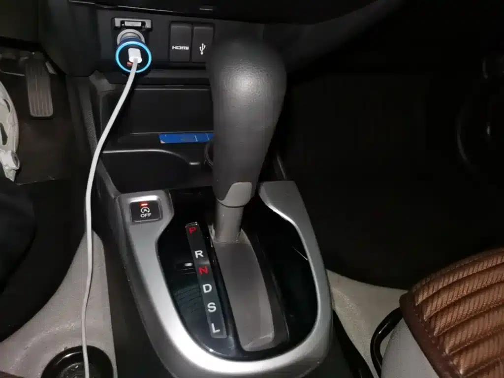 Honda Fit 2014 1.5L EXLI CVT Leading Edition — миниатюра 14