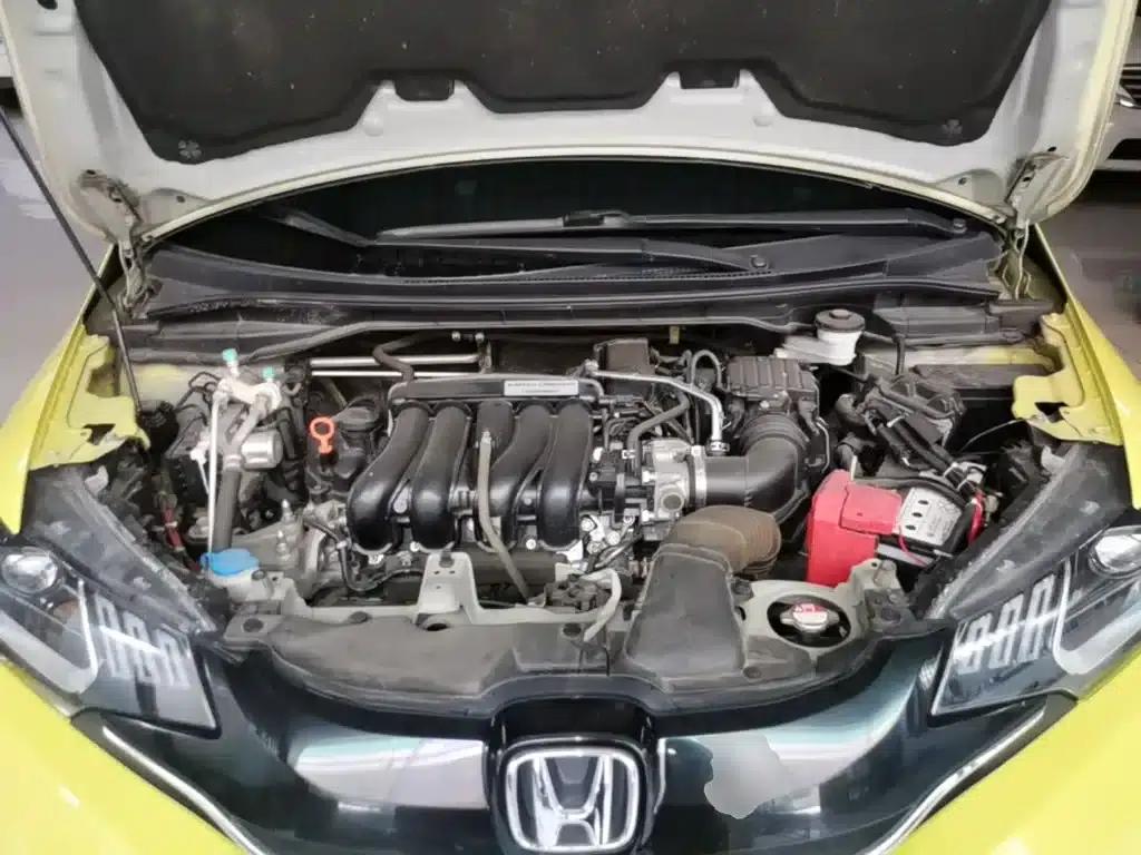 Honda Fit 2014 1.5L EXLI CVT Leading Edition — миниатюра 20