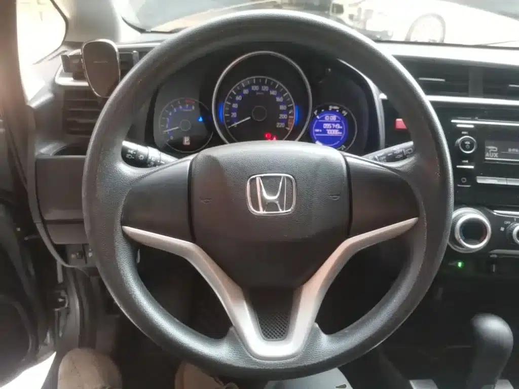Honda Fit 2014 1.5L SE CVT Fashion Edition — миниатюра 11
