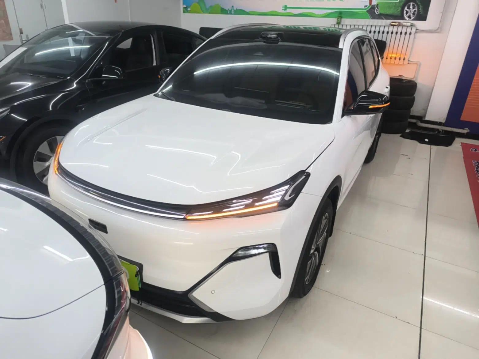 Geely Galaxy Xingjian 7 EM-i 2025 120km Exploration+ Version — миниатюра 1