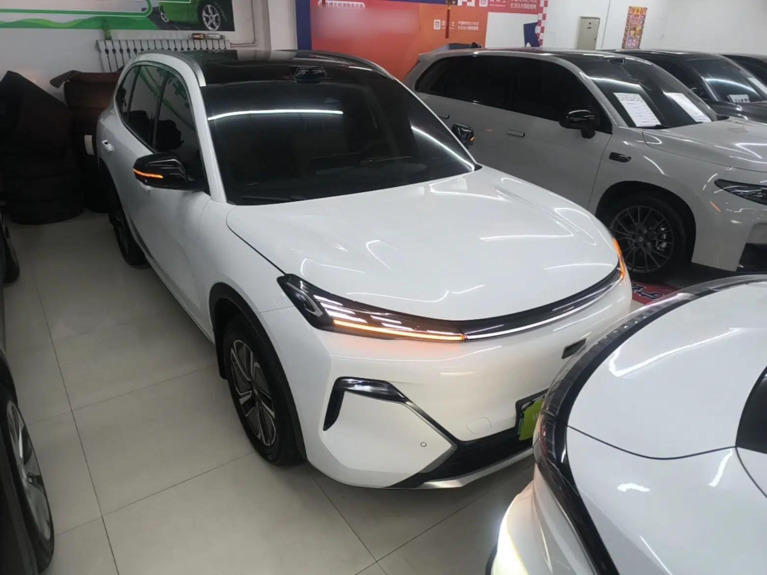 Geely Galaxy Xingjian 7 EM-i 2025 120km Exploration+ Version — миниатюра 3