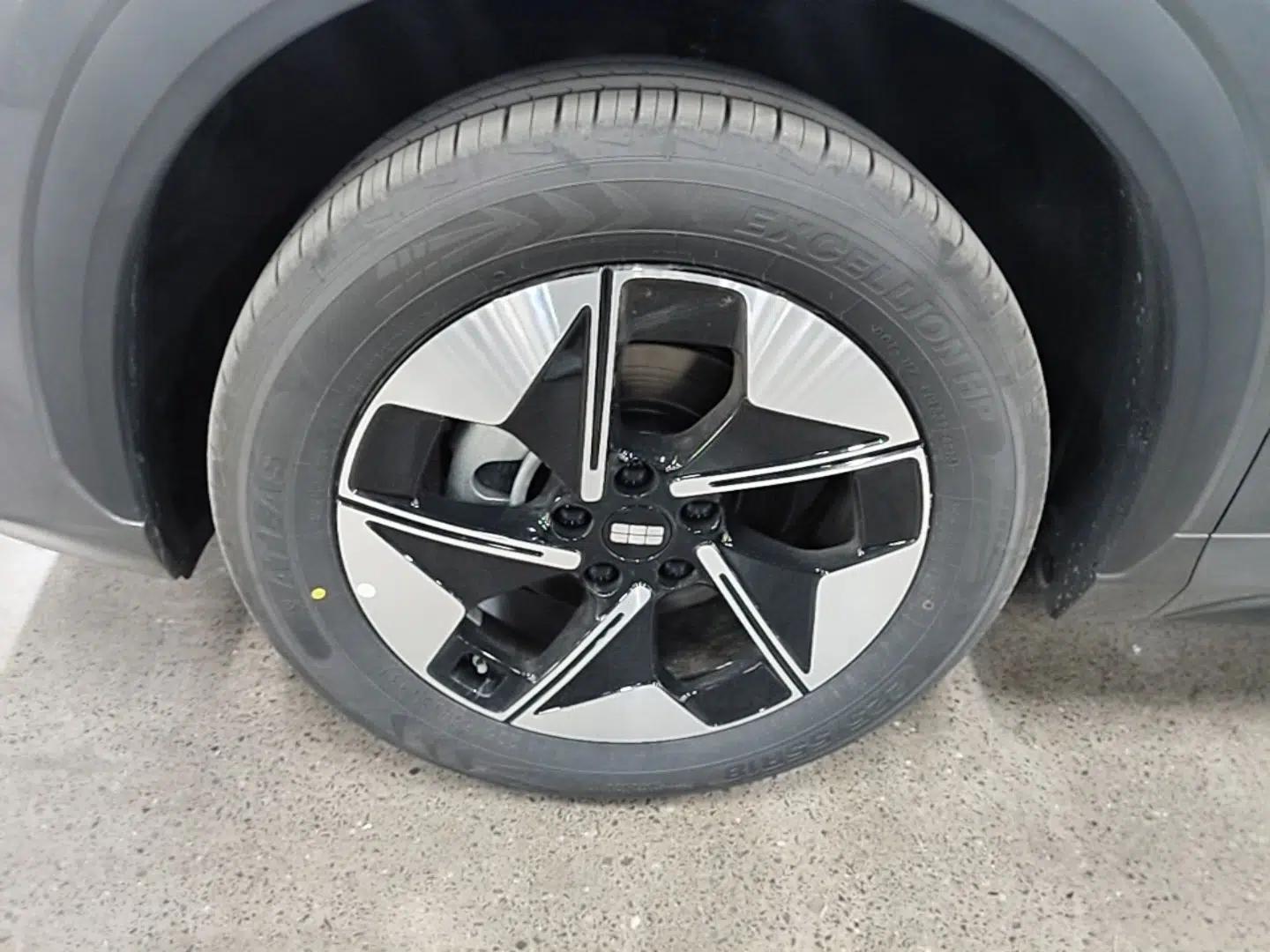 Geely Galaxy E5 2026 Model 530km Exploration Edition — миниатюра 10