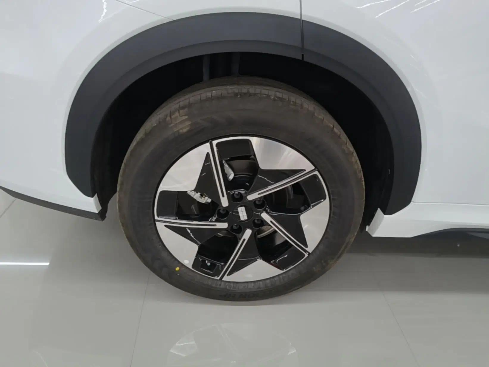 Geely Galaxy E5 2026 Model 530km Launch Edition — миниатюра 11