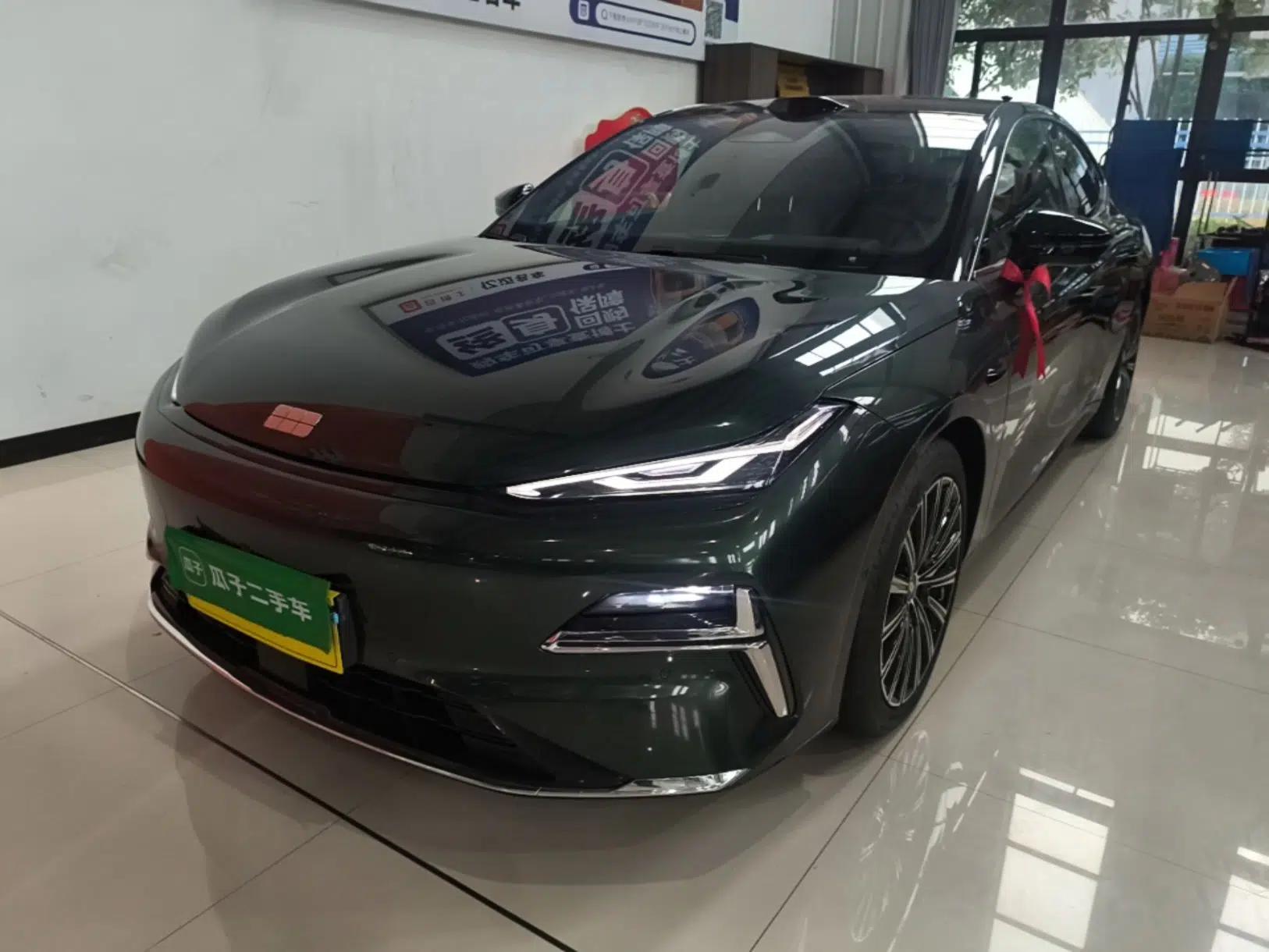 Geely Galaxy 8 2025 130km EM-P Starship Edition — миниатюра 1