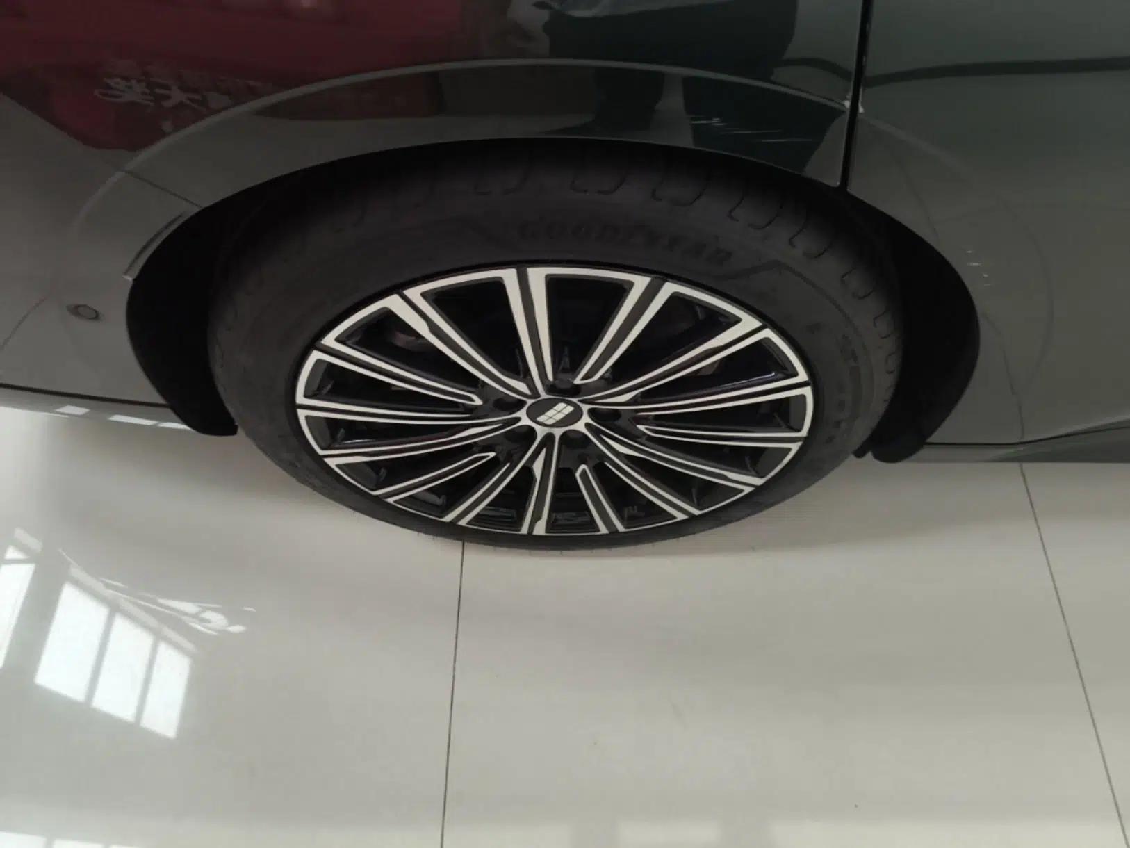 Geely Galaxy 8 2025 130km EM-P Starship Edition — миниатюра 11