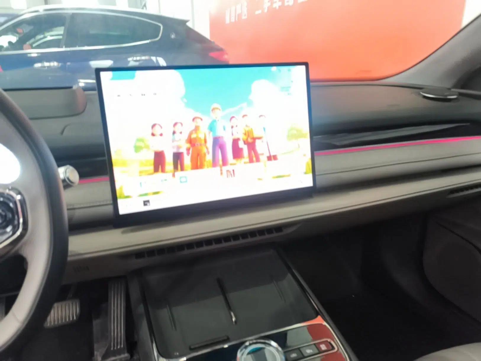 Geely Galaxy 8 2025 130km EM-P Starship Edition — миниатюра 15