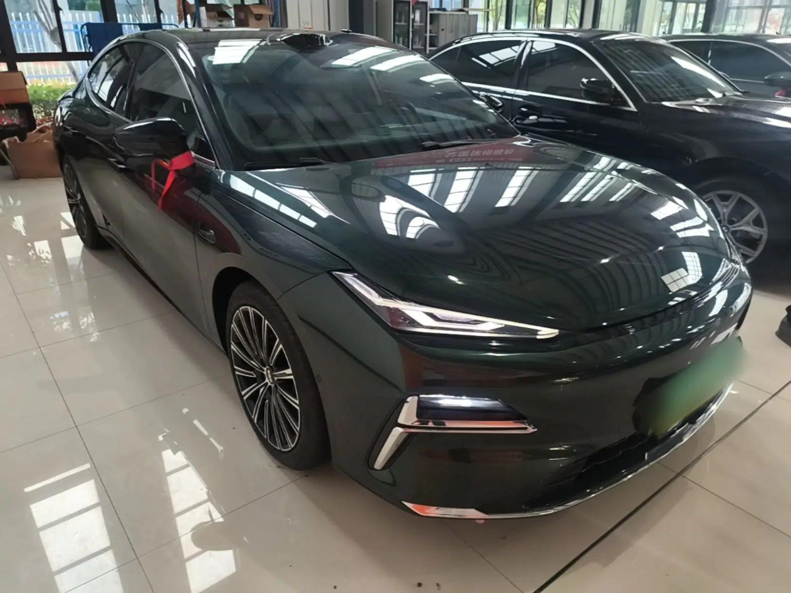 Geely Galaxy 8 2025 130km EM-P Starship Edition — миниатюра 3