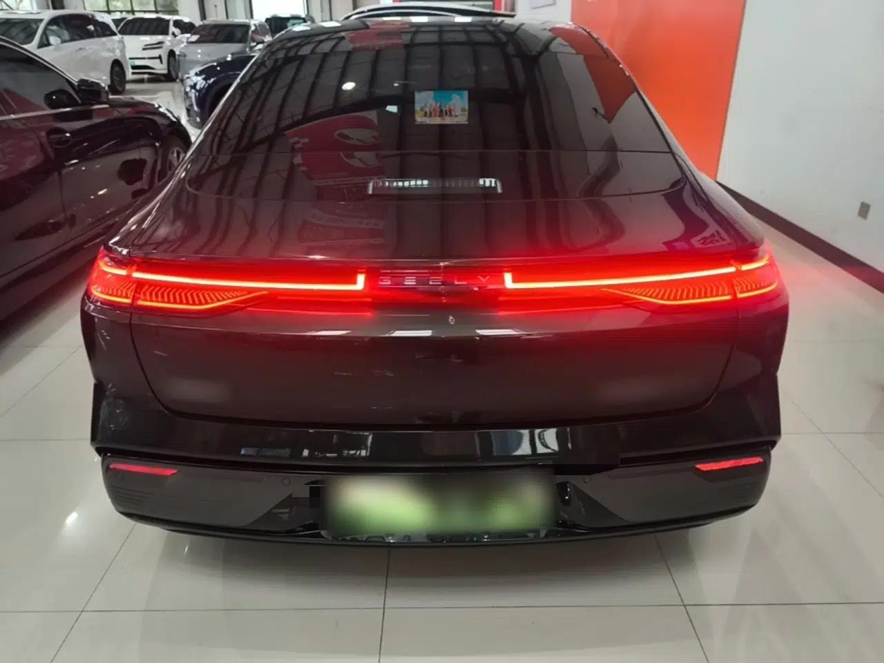 Geely Galaxy 8 2025 130km EM-P Starship Edition — миниатюра 5