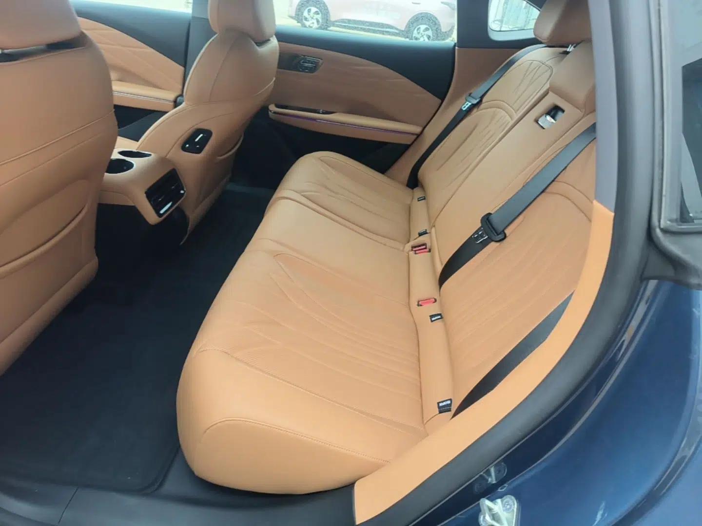 Geely Galaxy 8 2025 130km EM-P Exploration Edition — миниатюра 20