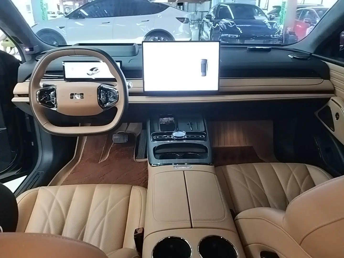 Geely Galaxy 8 2025 130km EM-P Starship Edition — миниатюра 12