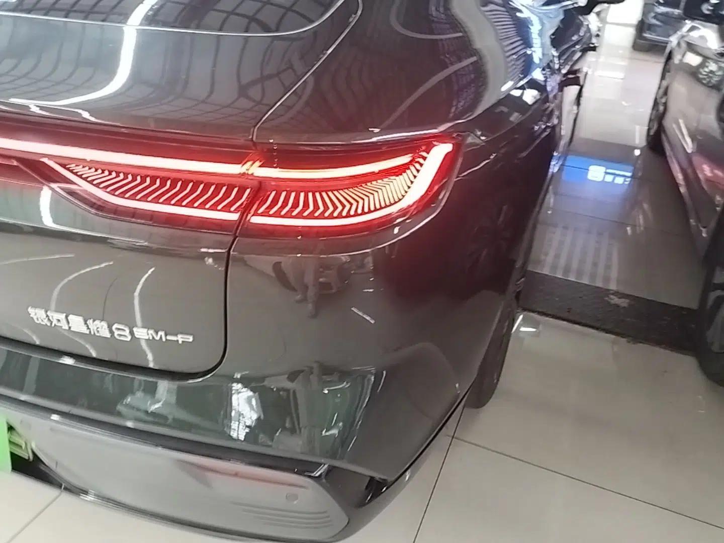Geely Galaxy 8 2025 130km EM-P Starship Edition — миниатюра 9