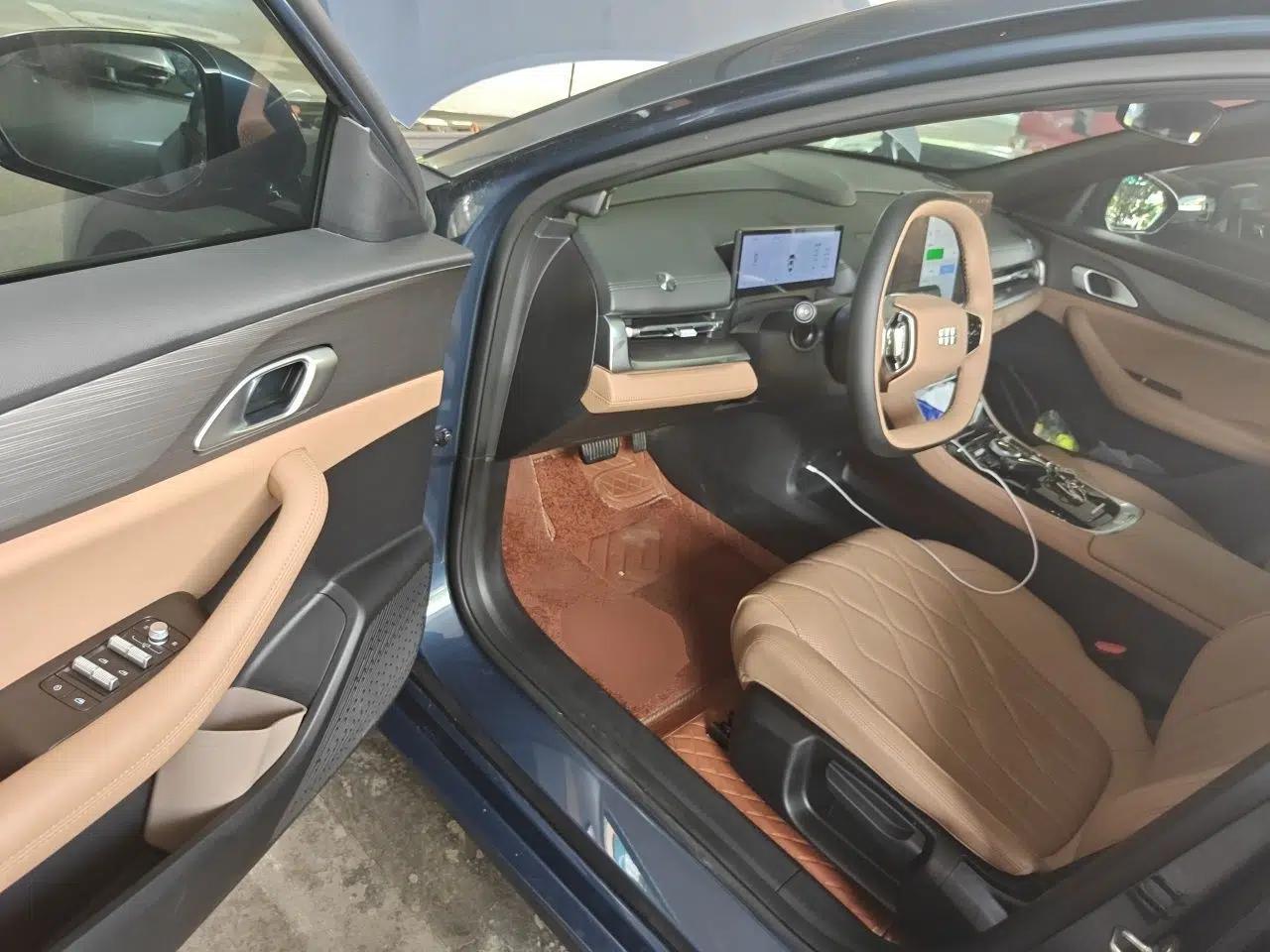 Geely Galaxy A7 2025 Model EM-i 70km Launch Edition — миниатюра 16