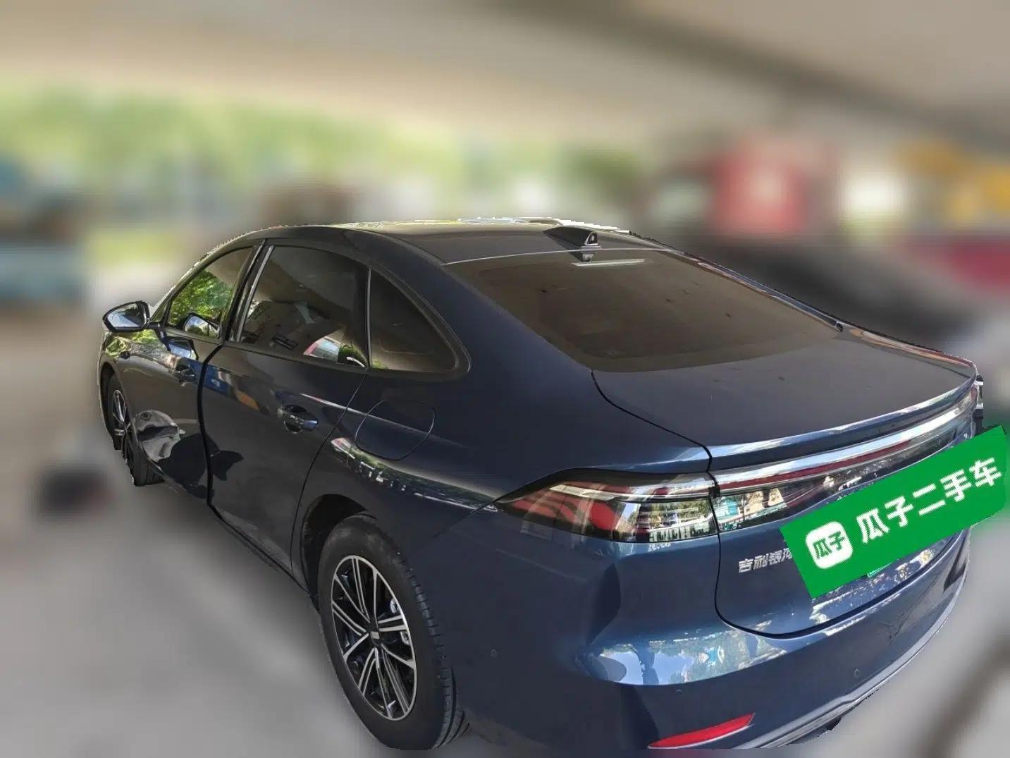 Geely Galaxy A7 2025 Model EM-i 70km Launch Edition — миниатюра 4