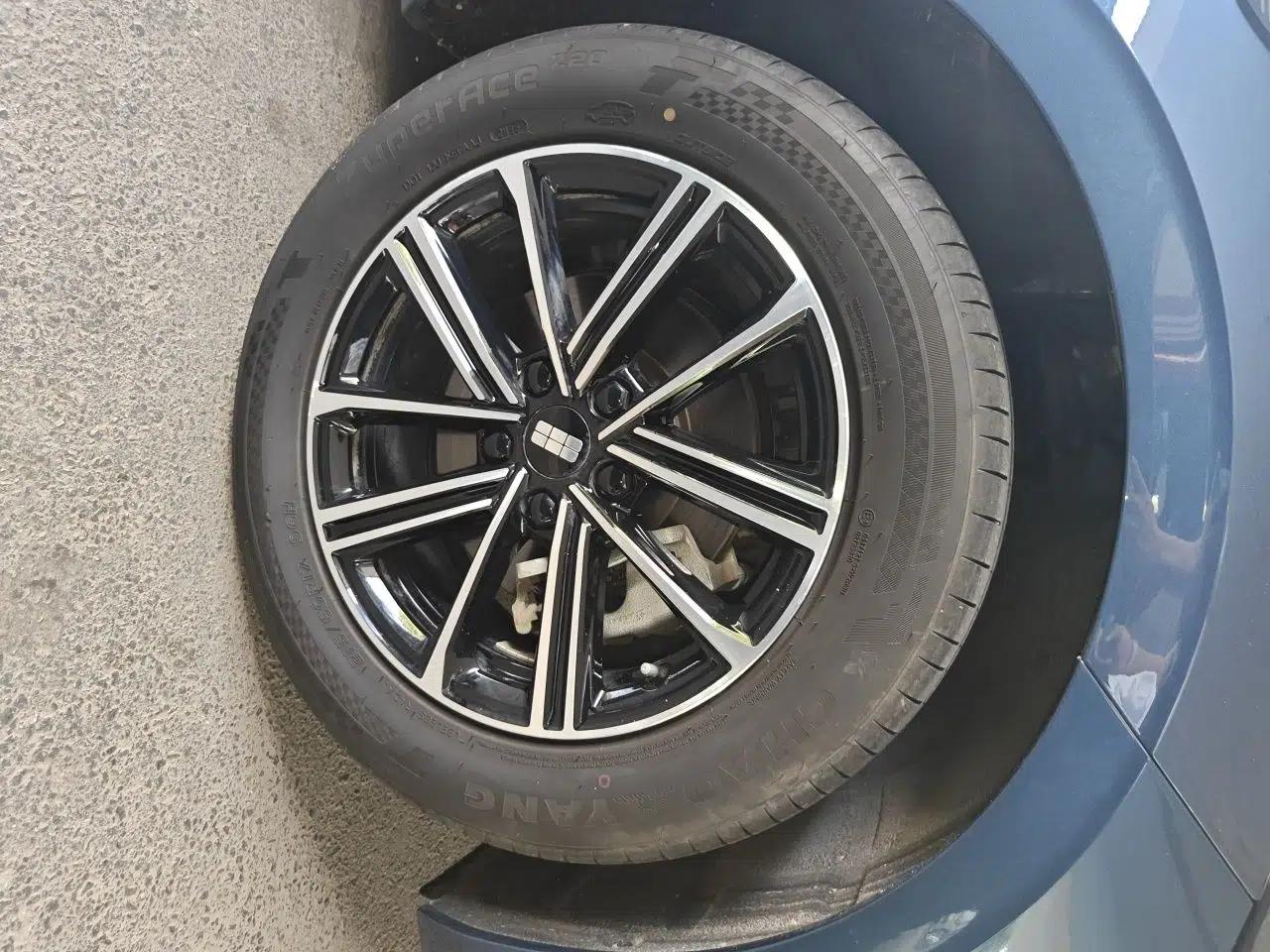 Geely Galaxy A7 2025 Model EM-i 70km Launch Edition — миниатюра 8