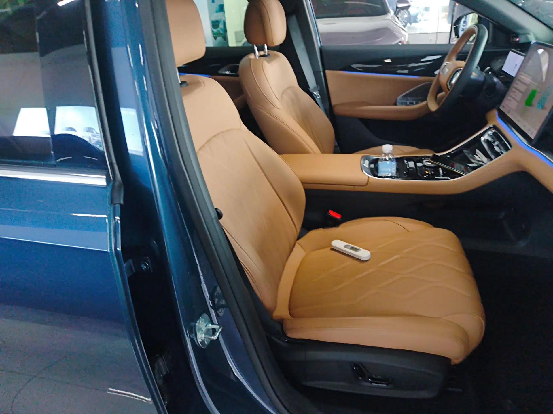 Geely Galaxy A7 2025 Model EM-i 150km Starship Edition — миниатюра 19