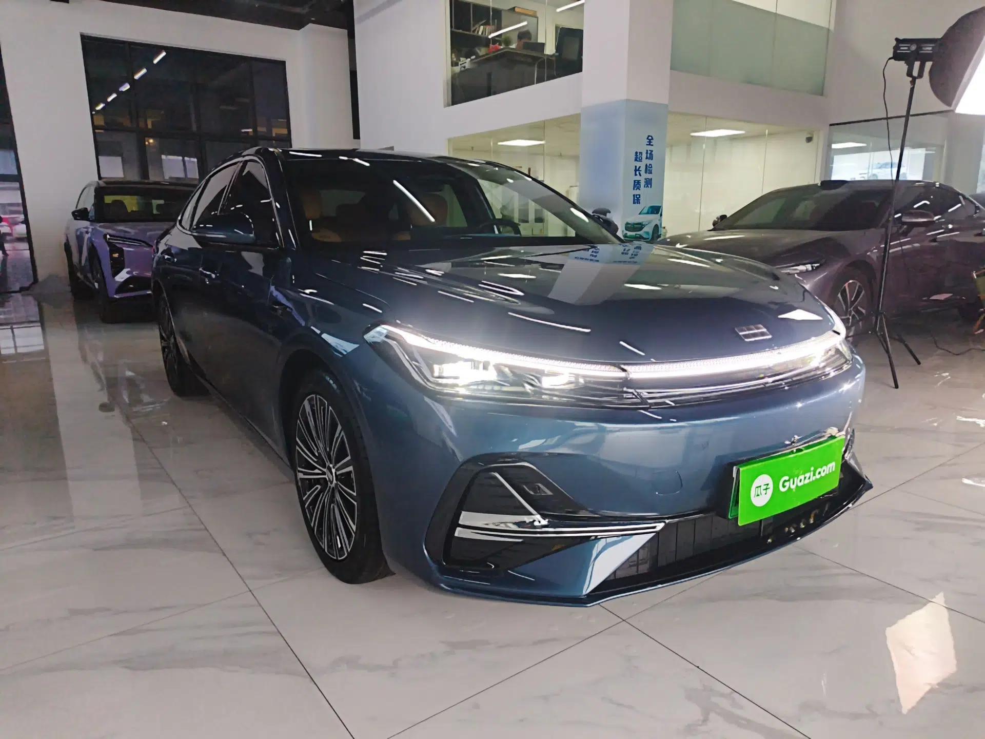 Geely Galaxy A7 2025 Model EM-i 150km Starship Edition — миниатюра 7