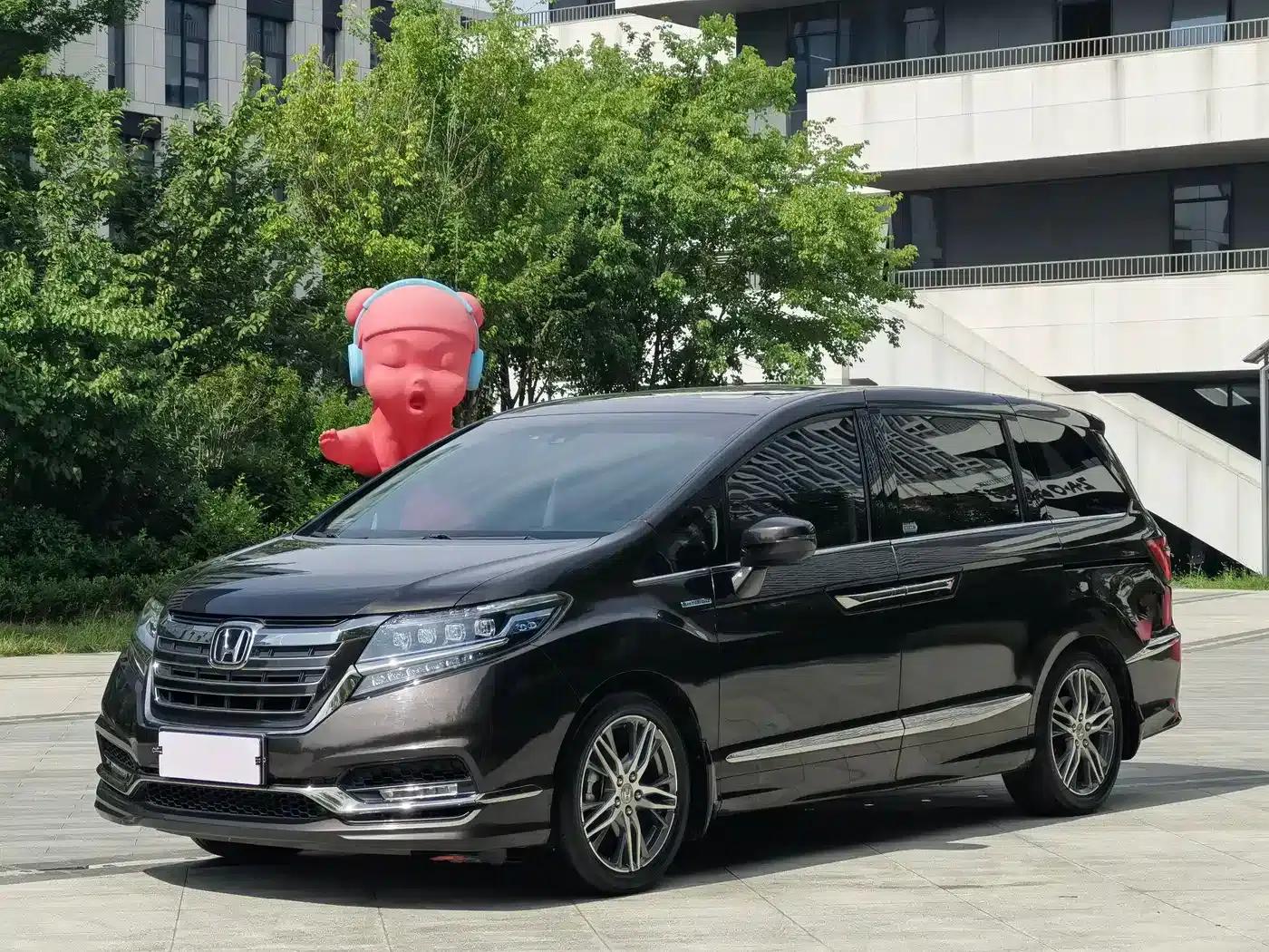 Elysion 2019 2.0L Hybrid Luxury Edition — миниатюра 1