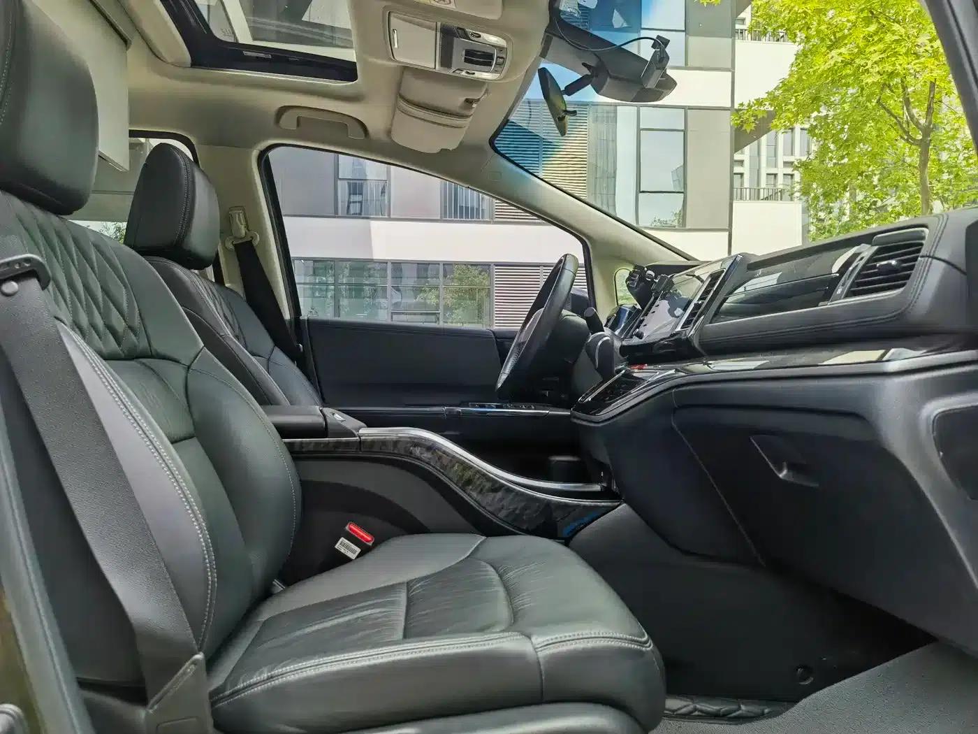 Elysion 2019 2.0L Hybrid Luxury Edition — миниатюра 12