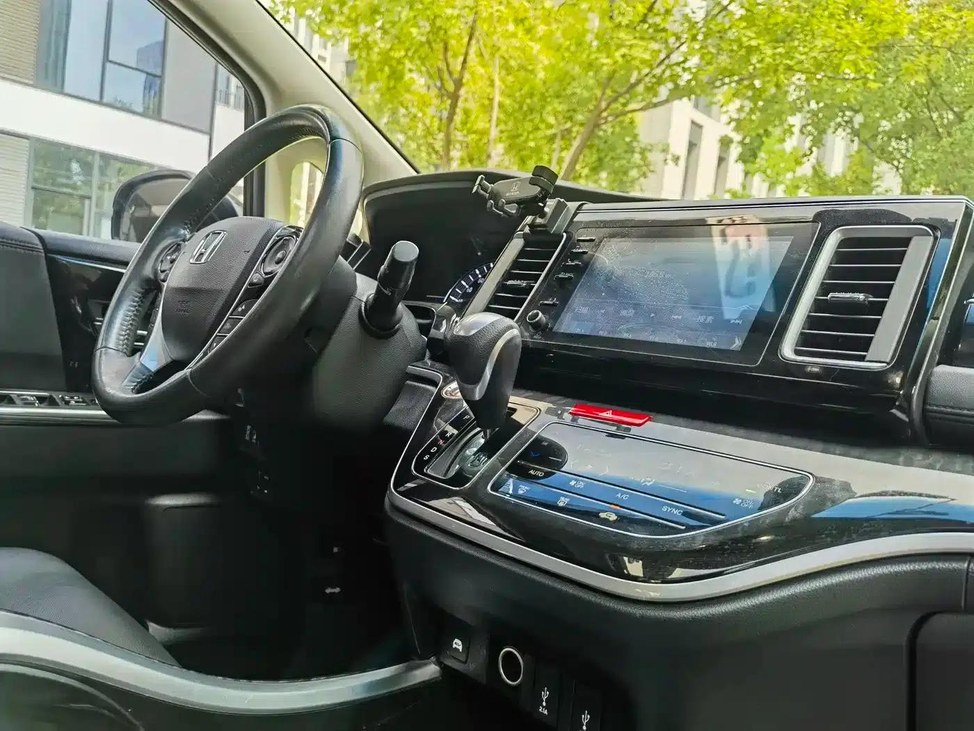 Elysion 2019 2.0L Hybrid Luxury Edition — миниатюра 14