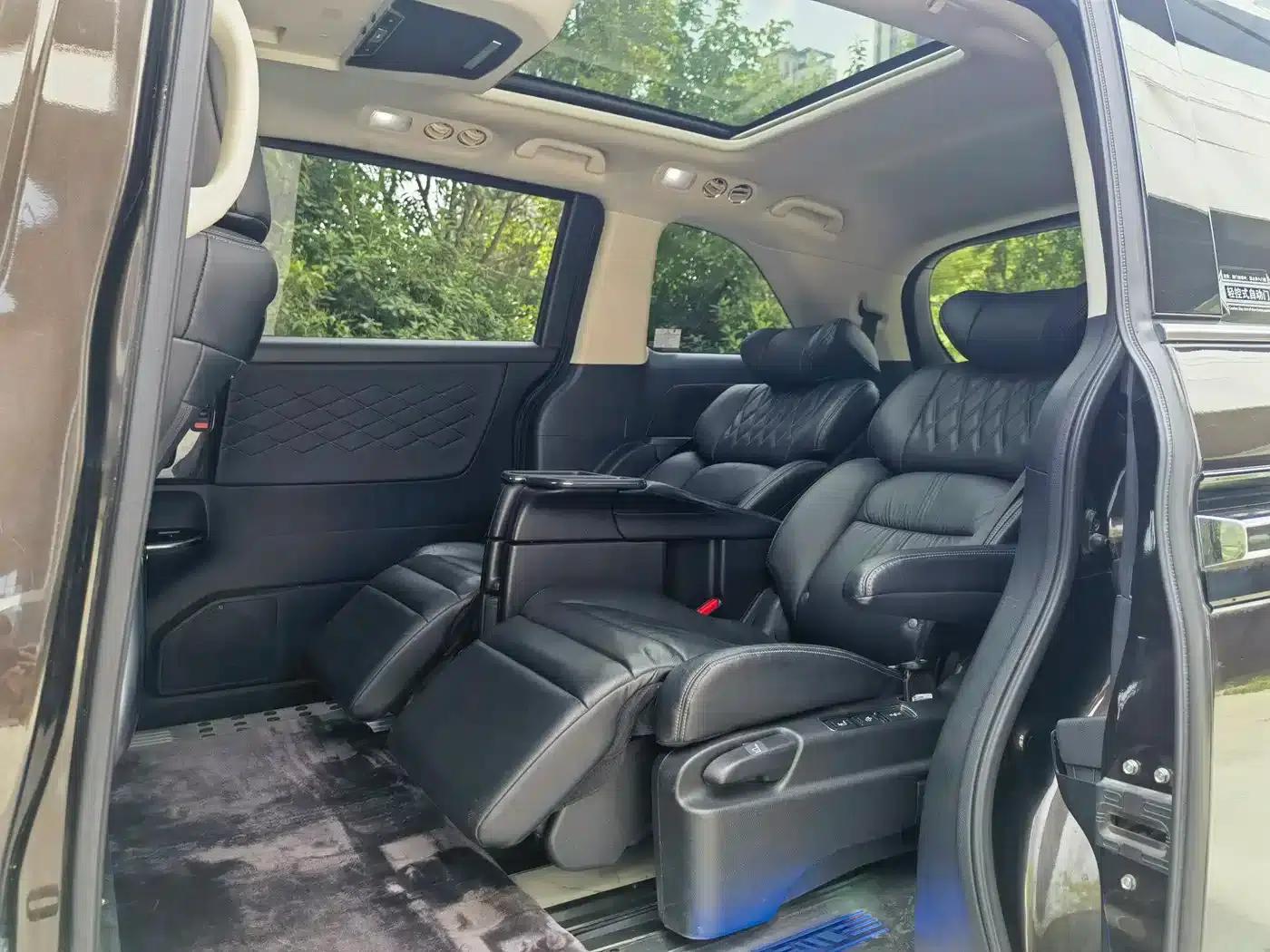 Elysion 2019 2.0L Hybrid Luxury Edition — миниатюра 18