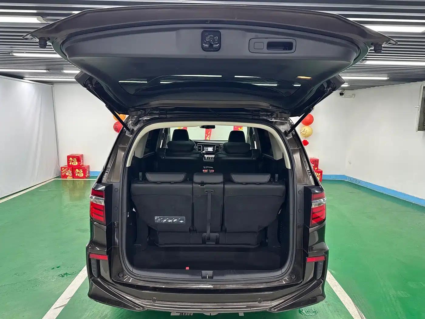 Elysion 2016 2.4L Supreme Edition — миниатюра 22