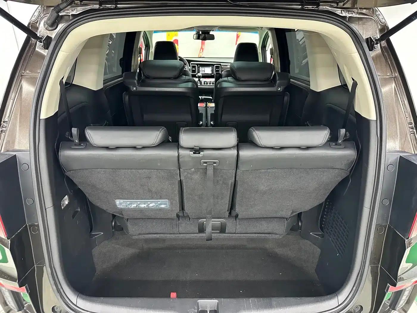 Elysion 2016 2.4L Supreme Edition — миниатюра 23