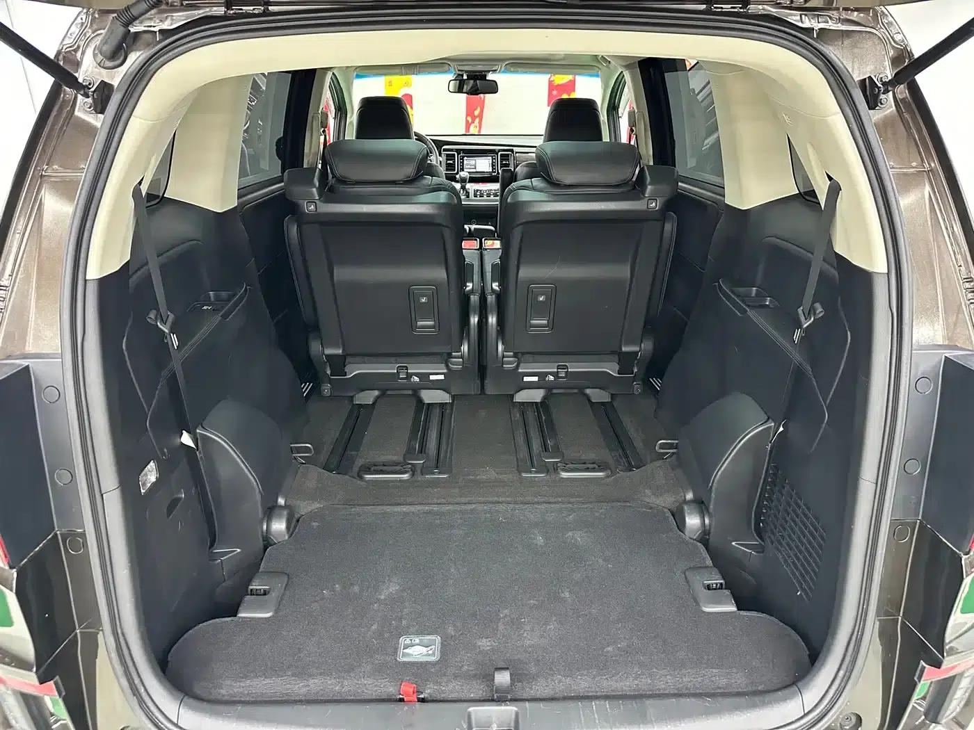 Elysion 2016 2.4L Supreme Edition — миниатюра 24