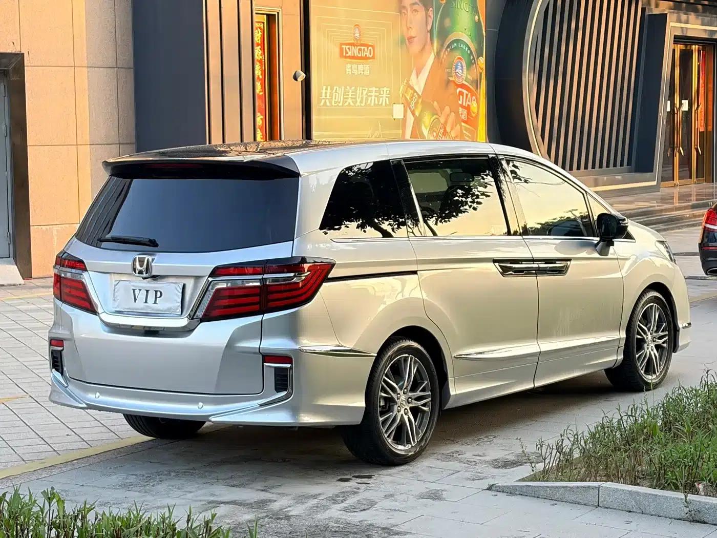 Elysion 2019 2.0L Hybrid Supreme Edition — миниатюра 12